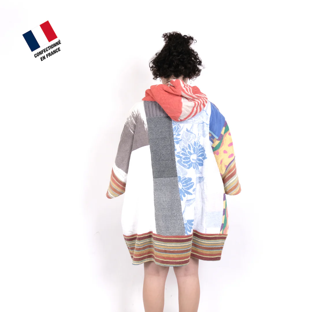 Poncho Anfibi Junior 100% Upcyclé « Yellow Pocket » modèle unique – Image 2